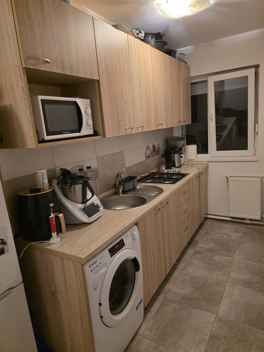 Vand apartamament cu 2 camere