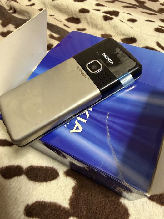Nokia 6100 nou im cutie