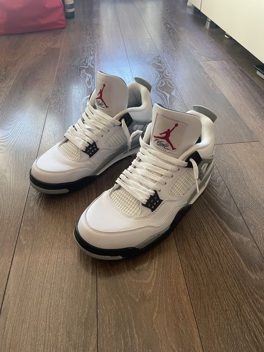 Jordan 4 White Cement