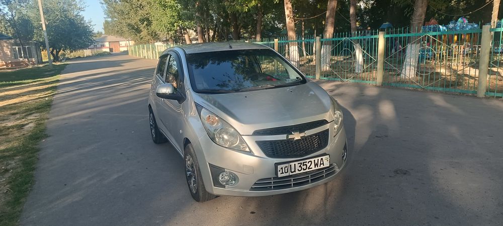 Spark 2013 yil 3pozitsiya