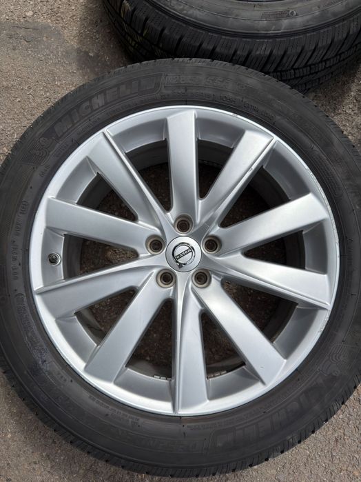 Оригинални джанти с ГУМИ 5*108 за Volvo XC90
