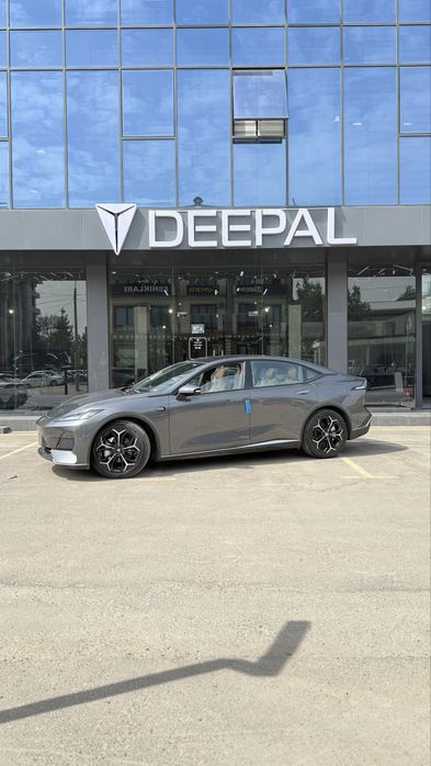 Deepal SL03 sport gibrid