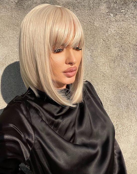 Peruca bob scurt  semi naturala blond deschis