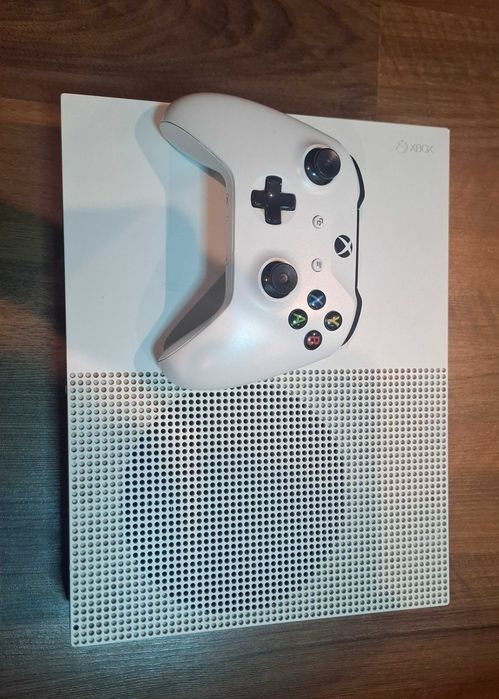 Xbox one s 1 TB+jocuri,controller