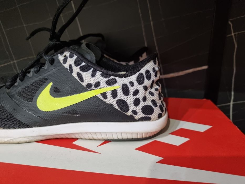 Дамски маратонки Nike