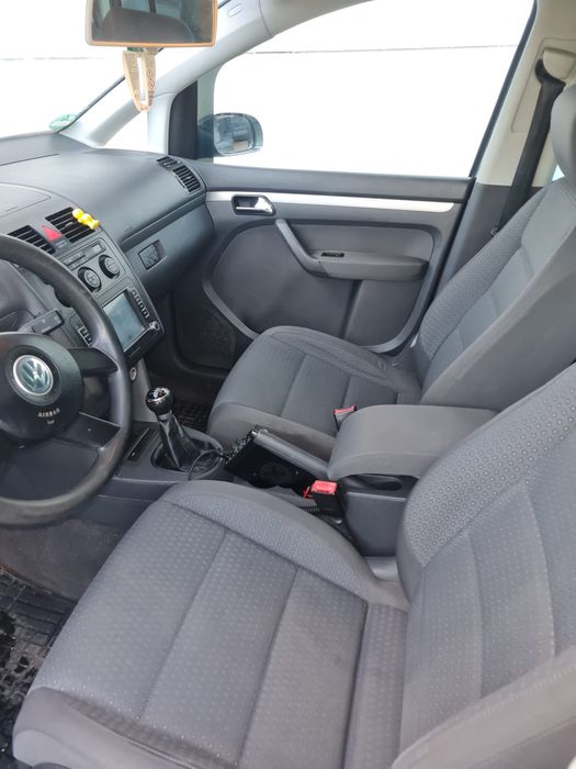 VOLKSWAGEN Touran 2006 — imagine 4