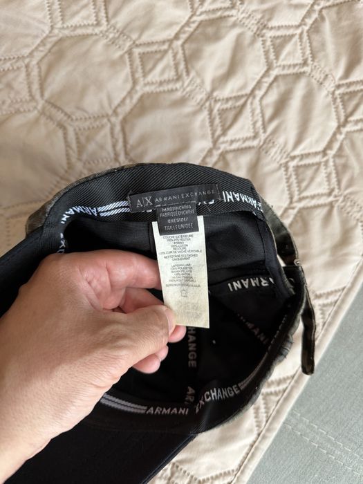 Armani Exchange,Армани шапка с козирка