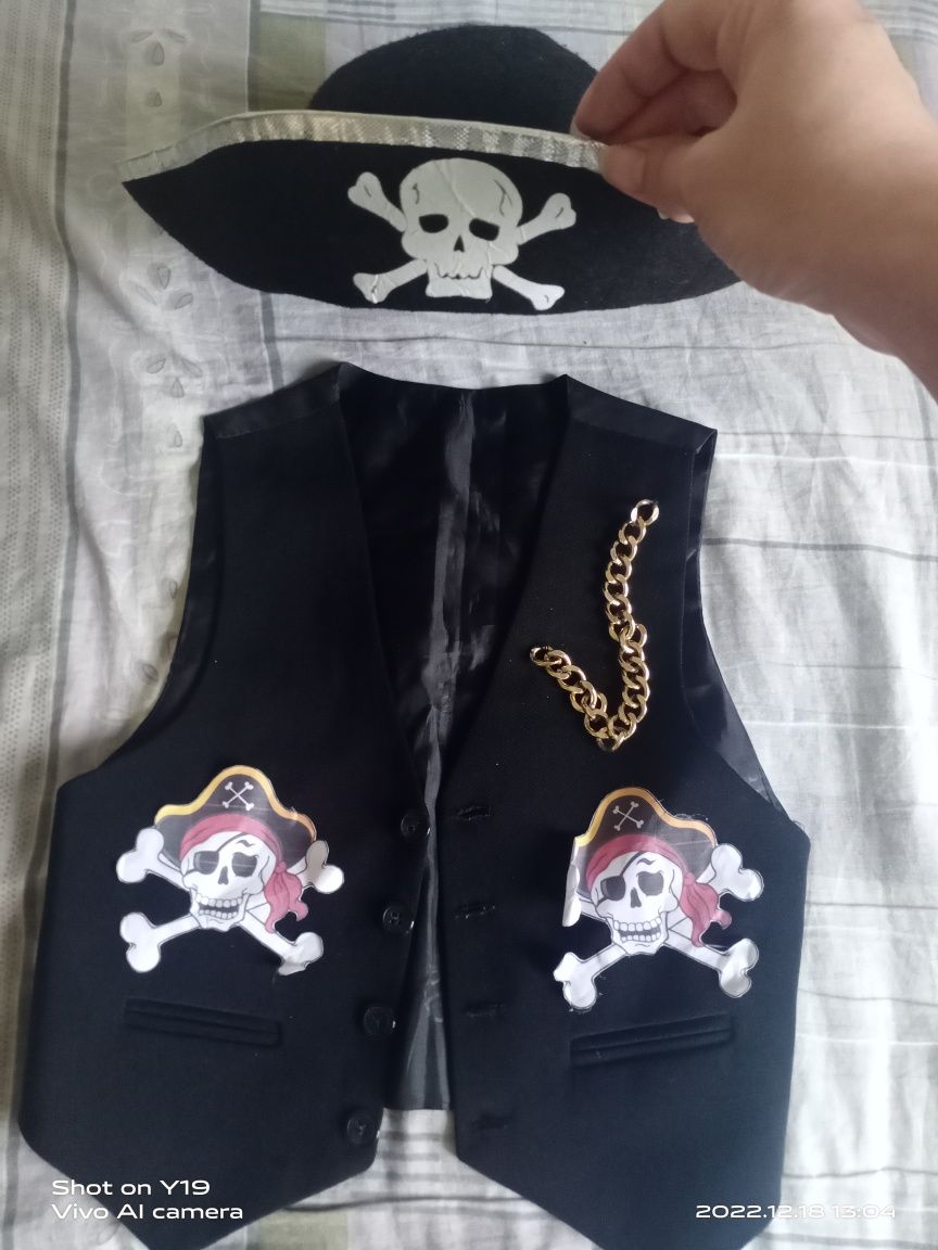 Карнавальный костюм «Королева пиратов», жилетка, повязка, наглазник фетр
