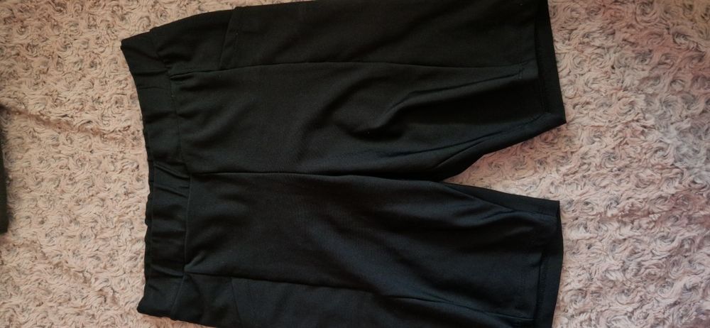 Къса пола и къси клинчета