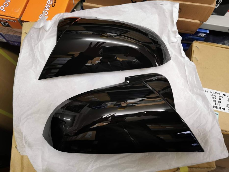 Capace Oglinzi Negru  BMW SERIE 5 6 7 F10 F06 F12 F13 F01 LCI LOOK M4