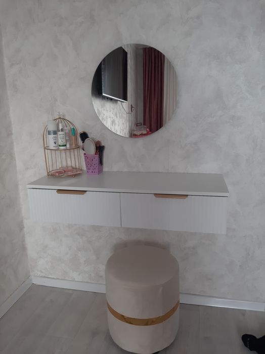 Туалетный столик