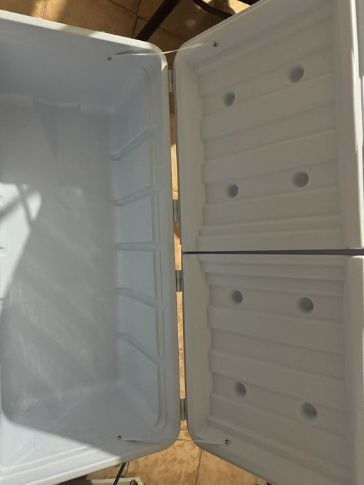 Продам Темобокс в отличном состояний