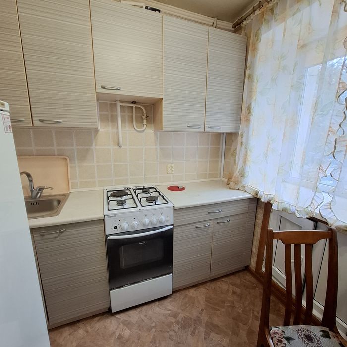 Продам 2хком квартиру район Гор.парка.