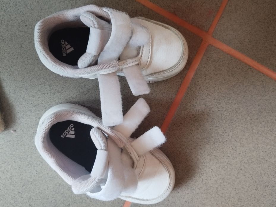 Детски маратонки за момиче Adidas 23 номер