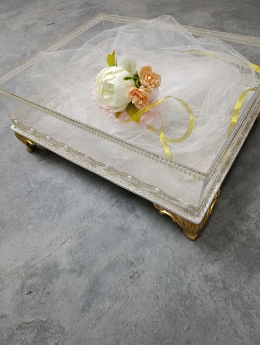 Продам коржыны, подносы