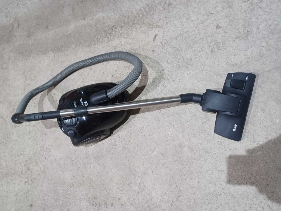 Мощна прахосмукачка LG 1800 вата