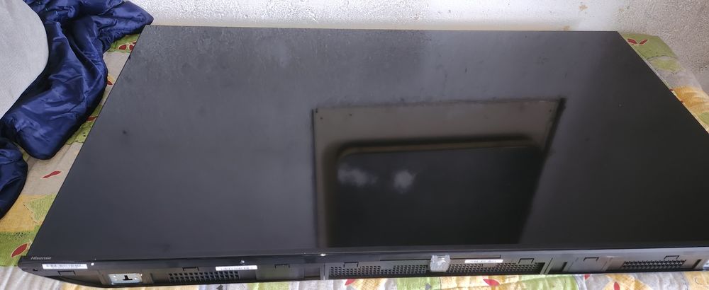 Vand Televizor Lcd cu ecran defecta trebuie schimbata 55" Nume Hisens