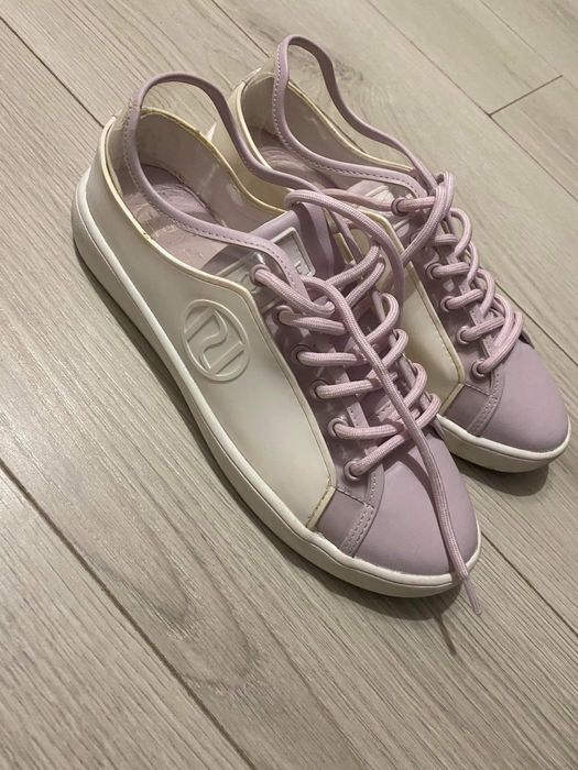 Adidasi dama River Island