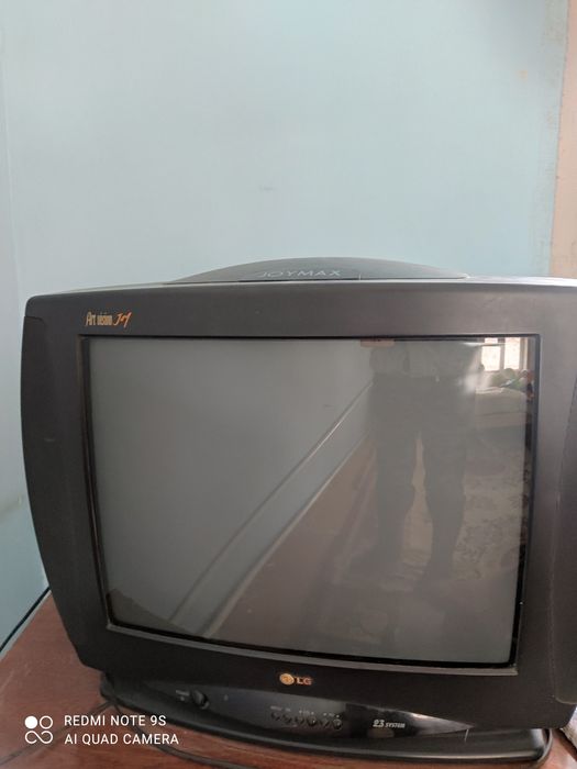 Телевизор ( LG )