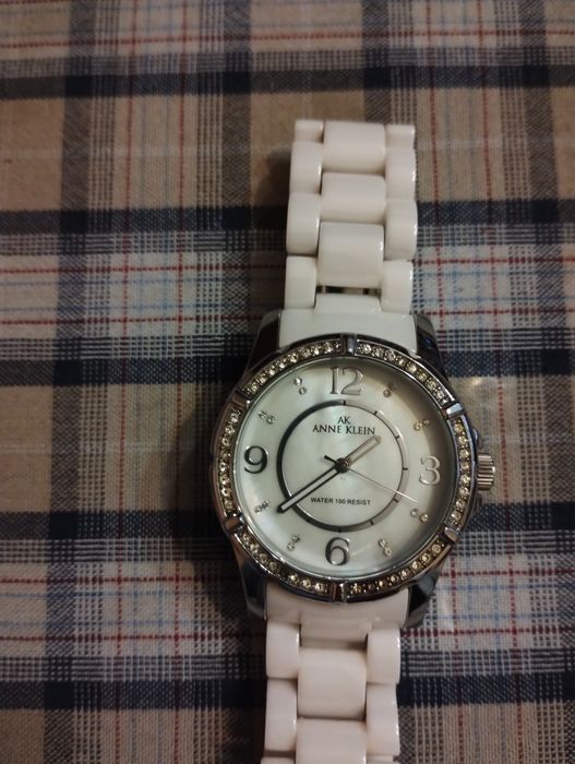 Дамски часовник "Anne Klein"
