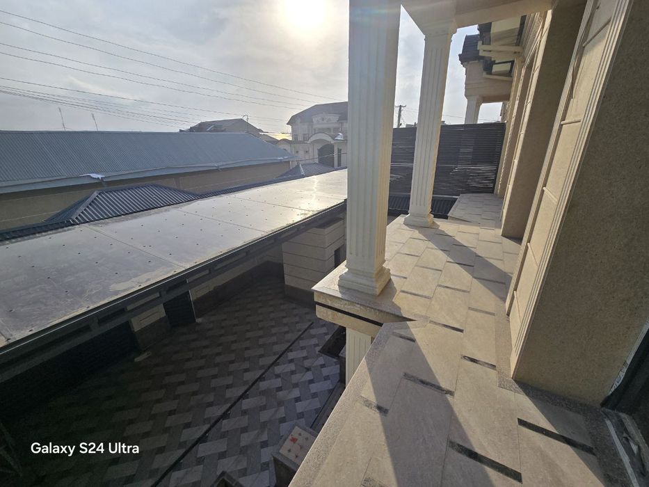 Срочно продаётся 2х-этажный дом