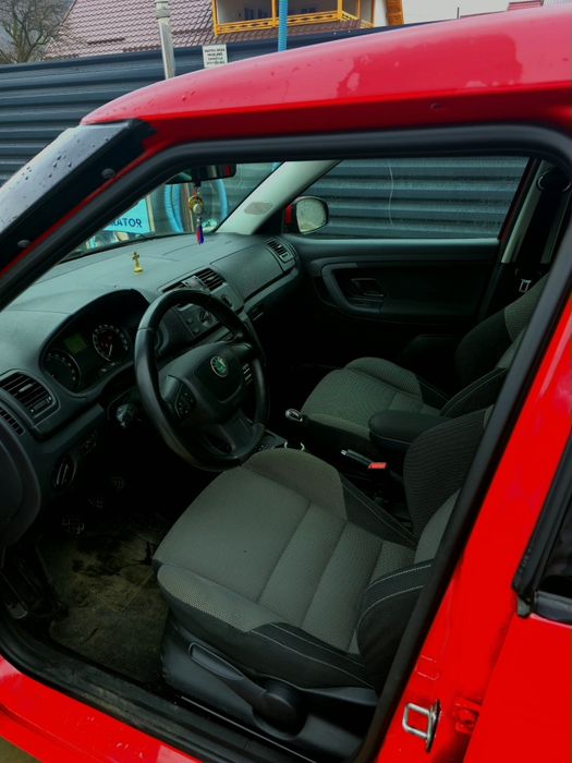 SKODA Fabia 2011 — imagine 5