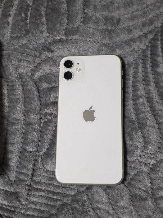 IPhone 11 с коробкой