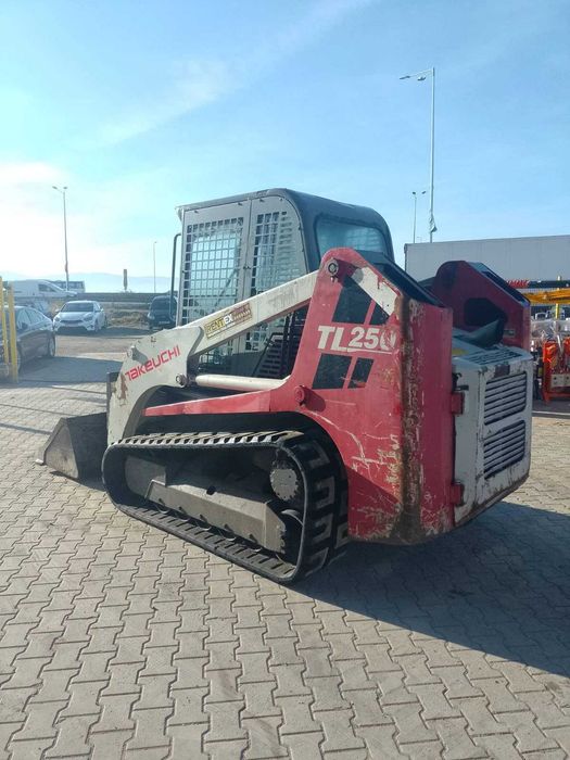 Челни товарачи ПОД НАЕМ! Работа на неравен и мек терен!