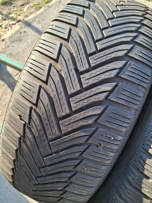 2 Anvelope de iarnă 215 60 r16 Michelin