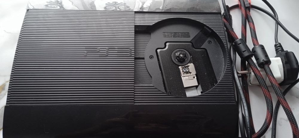Продам Playstation 3