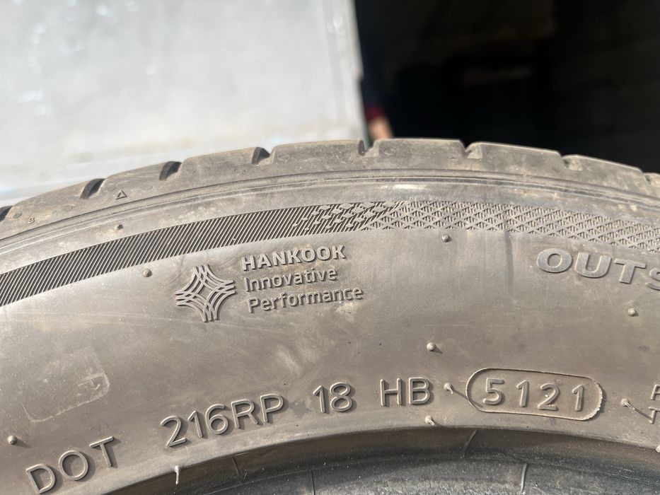 2 бр. летни гуми 205/55/16 Hankook DOT 5121/0722 5,5-6 mm