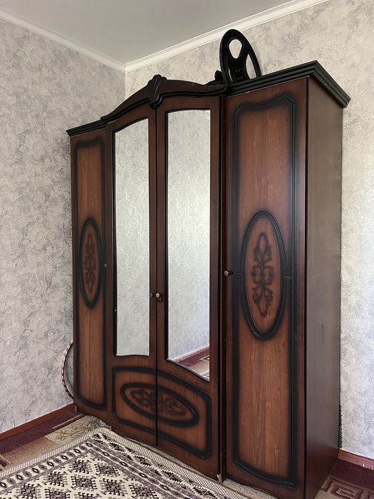 Шкаф с диваноммм