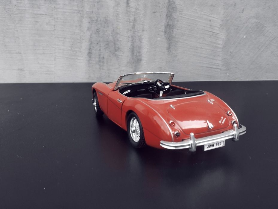 Колекционерска метална количка Austin-Healey 3000 Mark II 1:18