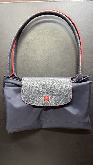 Vand geanta Longchamp