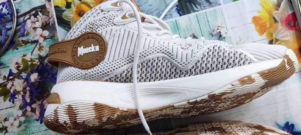 Маратонки Мойски