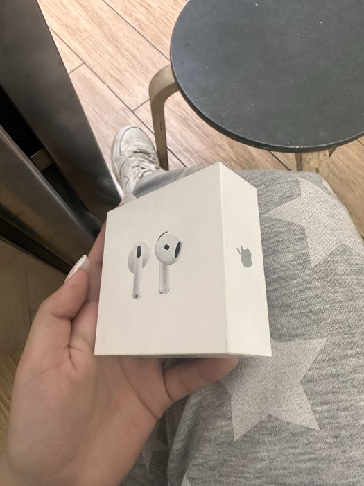 наушники Apple AirPods 4 белый