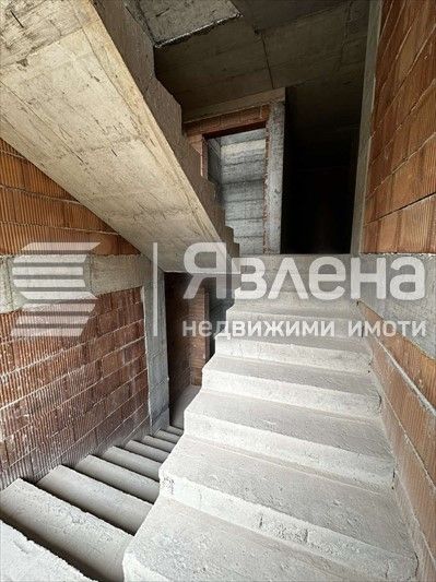 Продава се Тристаен апартамент в София, Витоша - 114 кв.м за 1974 €/кв.м - Снимка #4