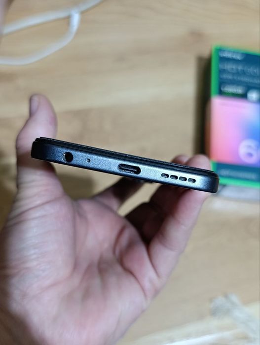 Продаётся телефон infinix hot 60i