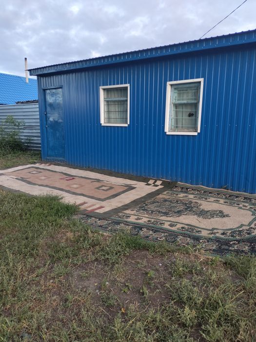 Продам утеплённые вагончик