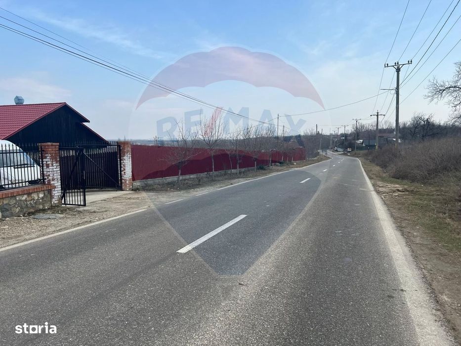 Teren intravilan Dumbraveni / Strada Principala