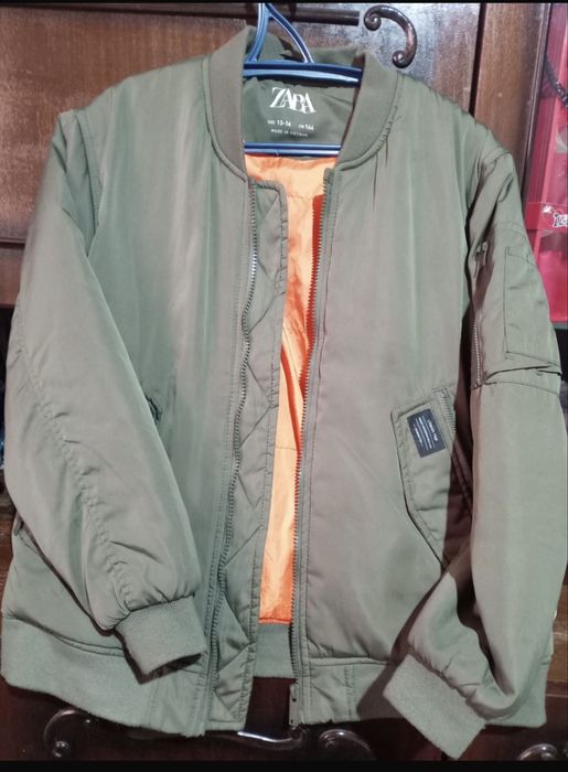 Продам женский бомбер