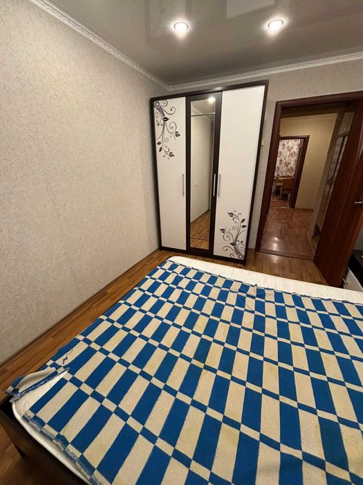 Продам 2 комн. кв., в 20 мкрн.