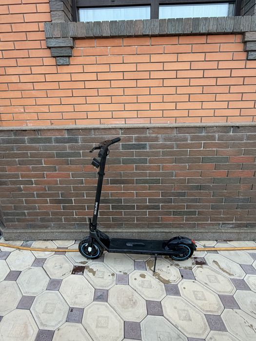 Електро самокат ninebot
