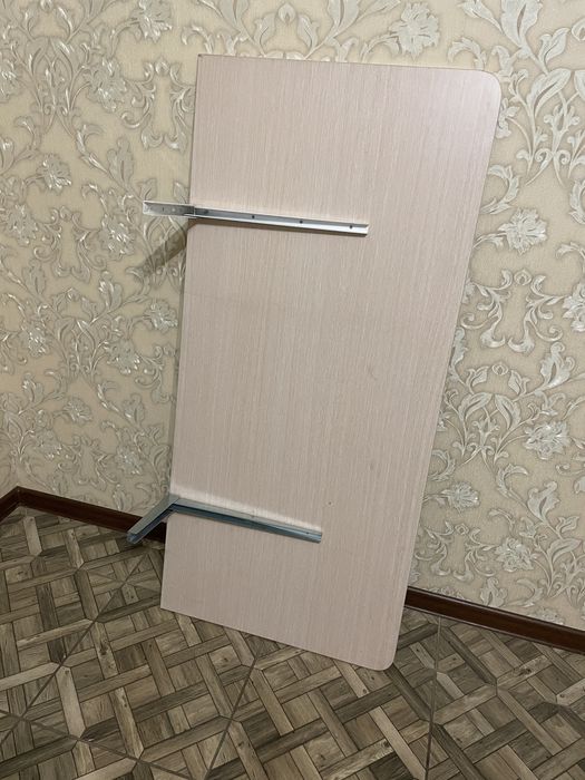 Стол настенный раскладываемый