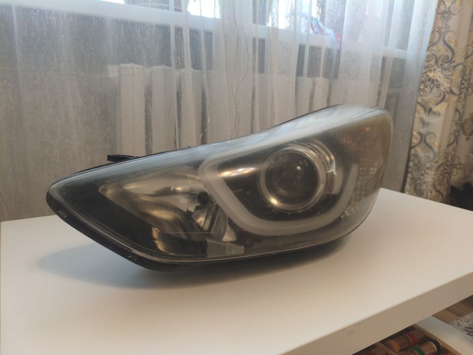 Продам фару оригинальную
