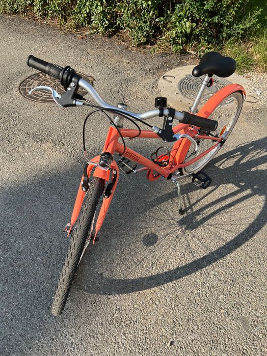 Vând Bicicletă De Oraș fete, model Btwin 500 24'' 9-12 Ani.