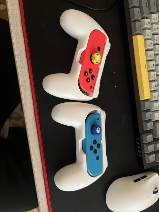 Продаю nintendo switch v2 256гб