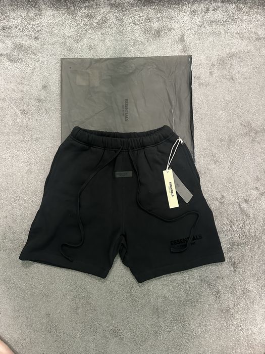 pantaloni scurti essentials