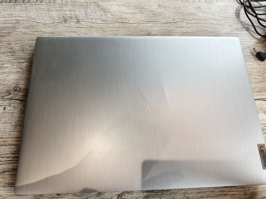 Lenova notbook 2022 yil