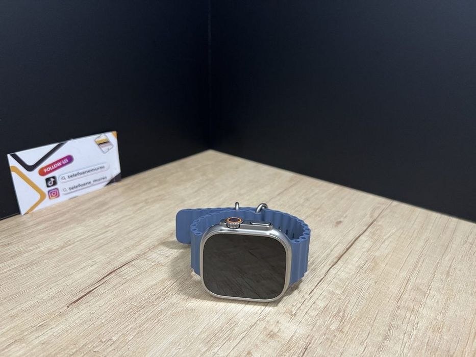 Apple Watch Ultra 3 49mm Natural Titanium Ocean Band Second-Hand 2 ani